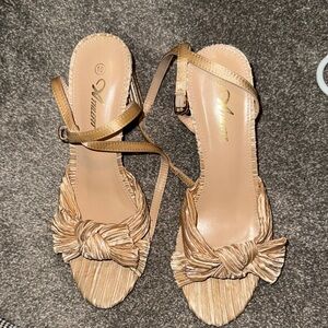 Chic Gold Strappy Sandals